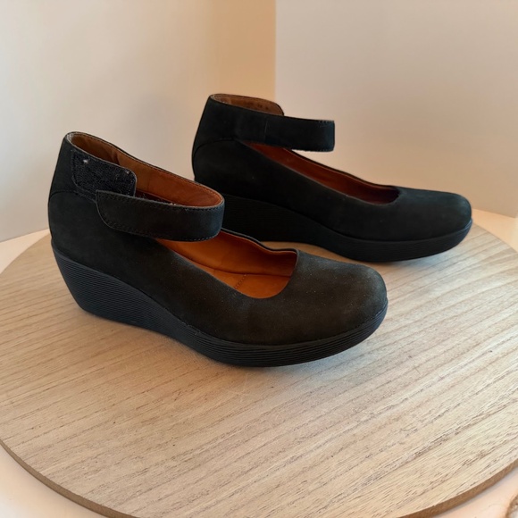Clarks Shoes - Clarks Artisan Women’s Black Suede Mary Jane Wedge Size 6.5 M Leather Upper